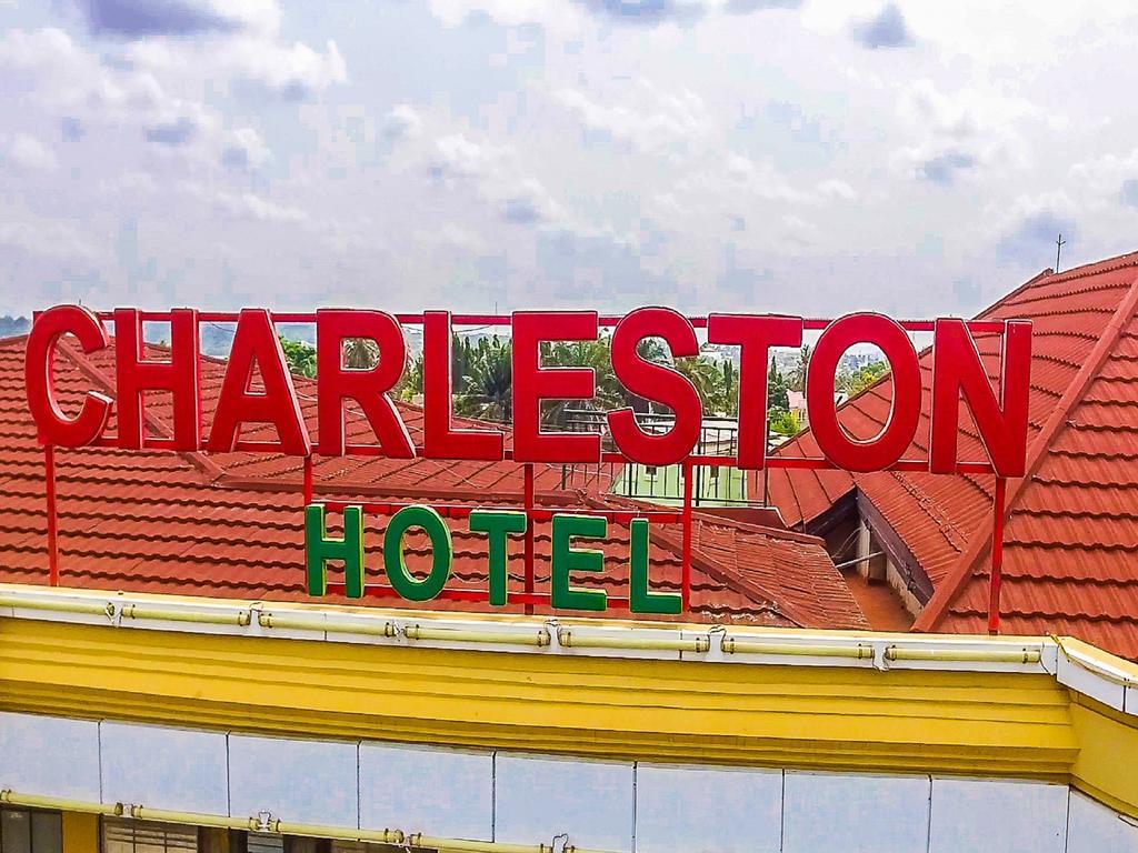 אקרה Charleston Hotel מראה חיצוני תמונה