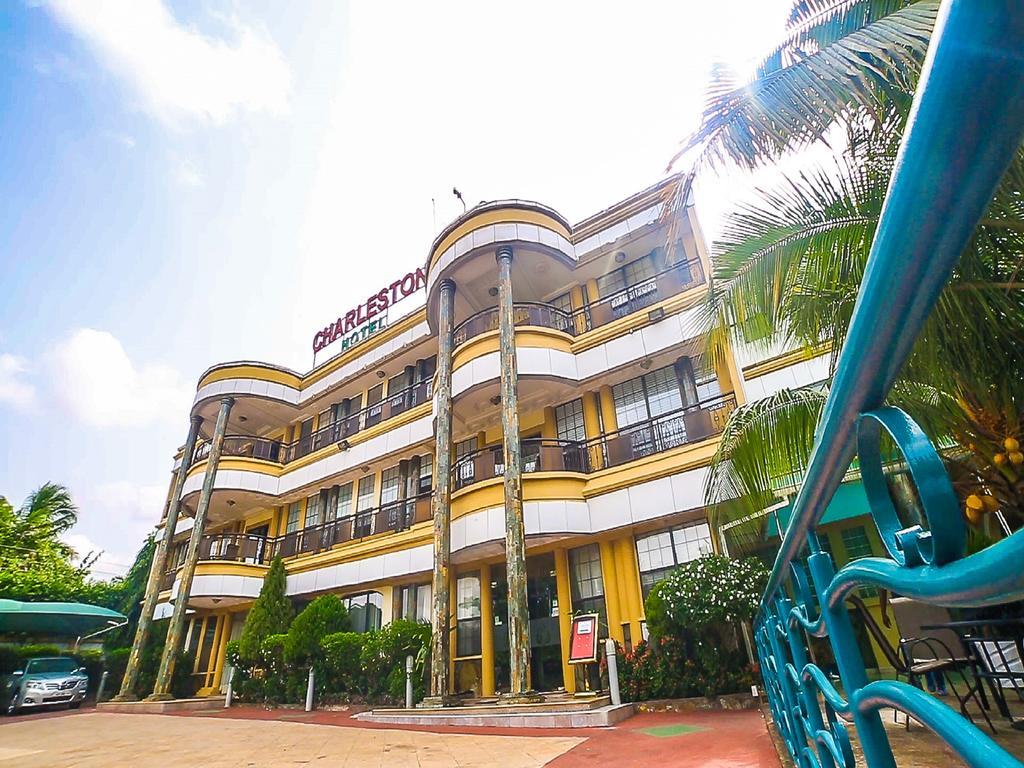 אקרה Charleston Hotel מראה חיצוני תמונה